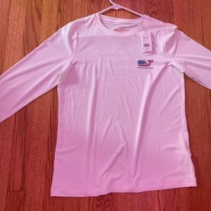 white vineyard vines long-sleeve swimshirt